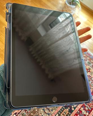Ipad 9 generazione 64gb e adattatore