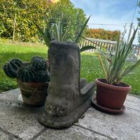 Portabici in finta pietra decorato grigio