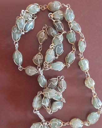 Collana vintage pietre dure giada o serpentina 