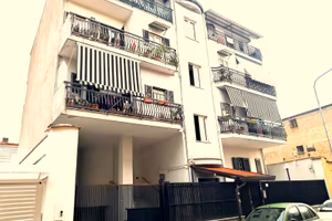 App 3 vani 2° piano 70 mq via Cavur