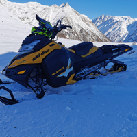 Ski doo summit x 800