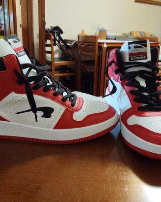 Scarpe Da Ginnastica Kronos n.44 "nuove"