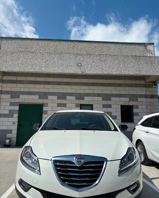 Lancia Delta 1.6 MJT DPF Gold