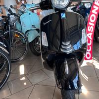 Piaggio Vespa 125 GTS super