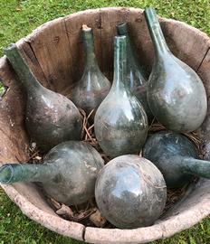 Bottiglie e fiaschi in vetro vintage