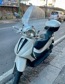 Piaggio Beverly 300