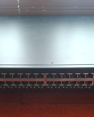Ruckus ICX 7150-48 Switch 48 Porte