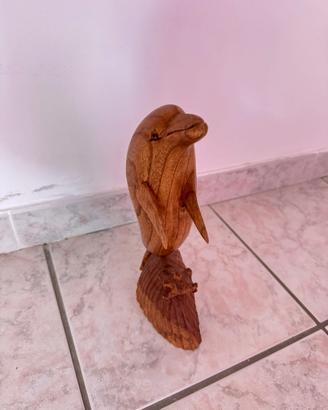 Delfino in legno