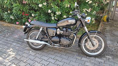triumph bonneville black 800