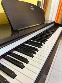 Pianoforte Yamaha