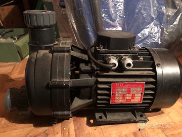 Pompa per idromassaggio o piscina piccola