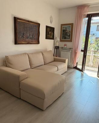 Divano con penisola