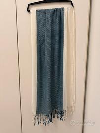 Pashmina di cotone, azzurra e bianca, marca Scout