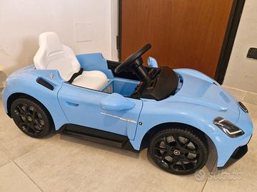 Macchinina elettrica 12V stile Maserati