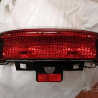 Majesty 250 fanale post