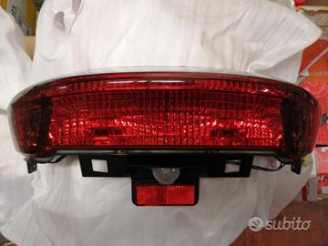 Majesty 250 fanale post