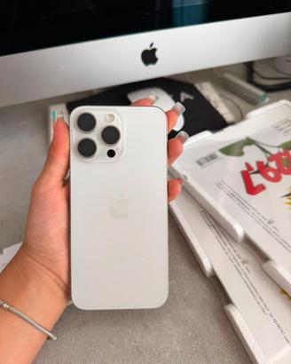 Iphone 15 pro max 256gb white titanium