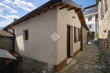 3 LOCALI A MOLINI DI TRIORA