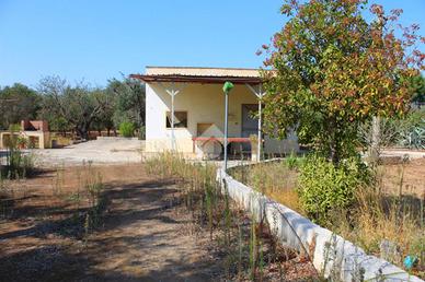 3 LOCALI A BRINDISI