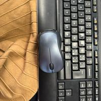 Tastiera e mouse wireless ergonomici Logitech