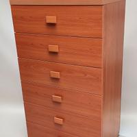 Cassettiera pratica e versatile e grande capacità 