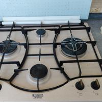 piano cottura con coperchio 