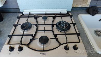 piano cottura con coperchio 