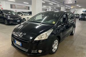 Peugeot 5008 1.6 HDi 7 posti, automatica