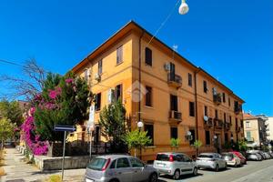 4 LOCALI A COSENZA