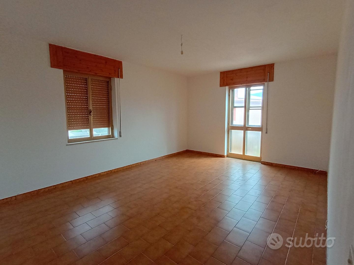Appartamento – Carbonia, Is Patteris, Serbariu - Vista 2