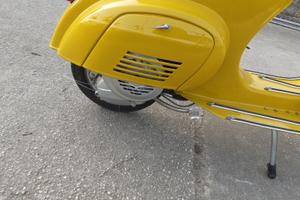 Vespa 50 special