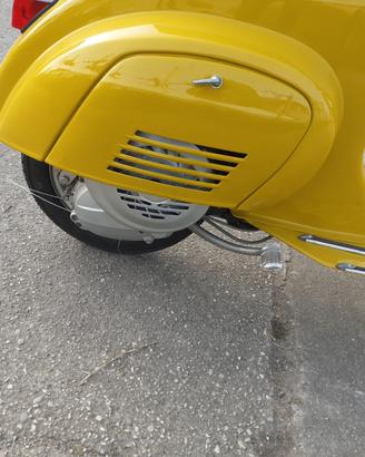 Vespa 50 special