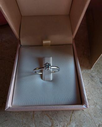 ANELLO CON DIAMANTE