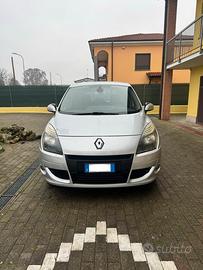 RENAULT SCENIC X-MOD POCHI KM
