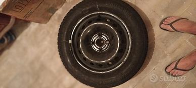 Cerchio +pneumatico  nuovo 
