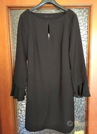 Sisley Abito Nero Maniche con volant