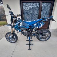  moto Husqvarna Motard 125 SM