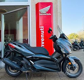 YAMAHA X-MAX 125 TECH-MAX
