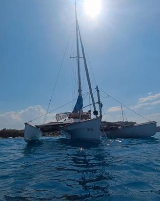 TRIMARANO A VELA CORSAIR F24