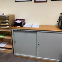 Mobile archivio con ante scorrevole