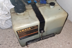 Serbatoio olio miscelatore yamaha