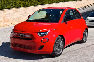 FIAT 500 Berlina Hybrid Icon