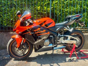 Honda cbr 600 rr 2006 fire pearl orange