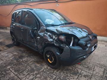 Fiat Panda Cross 1.0 FireFly S&S Hybrid INCIDENTAT
