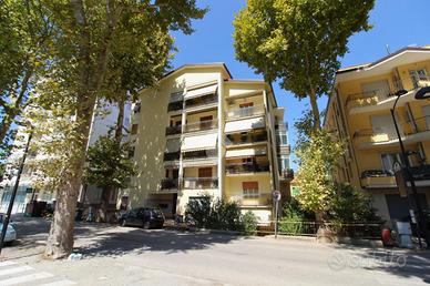 3 LOCALI A ASCOLI PICENO