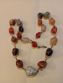 Collana vintage con pietre dure