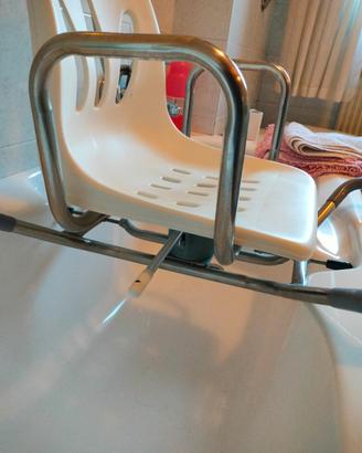Sedia girevole per vasca da bagno