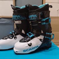 Scarponi sci alpinismo