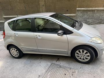 Classe A 180 W169 elegance