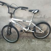 Bici BMX freestyle 20